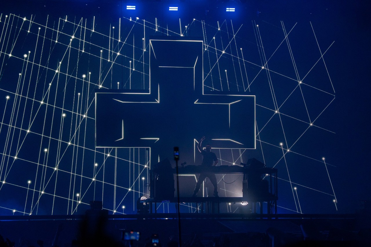 UNTOLD X